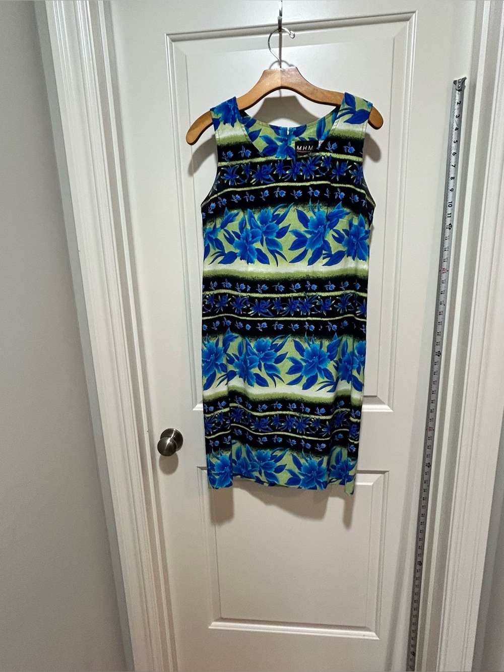 M.H.M. Melissa Harper women’s size 10 Sleeveless Blue Green Floral Shift Dress
